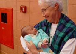 Irmã Canadense que atuou na Santa Casa e fundadora da Pastoral da Criança em Campinas falece aos 81