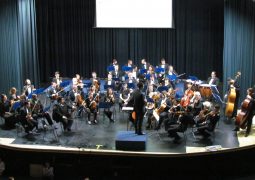 Orquestra Filarmônica de Valinhos se apresenta em Francisco Beltrão-PR