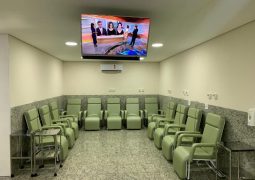 Sala de Medicação ganha novas poltronas para atender aos clientes da Santa Casa