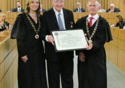 Rádio Valinhos FM recebe a Medalha de Mérito do Tribunal Regional do trabalho
