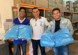 ONG Hospitalhaços que atua na Santa Casa de Valinhos doa aventais descartáveis