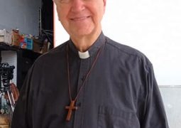 Palestra com Padre Eduardo Dougherty auxilia entidades na captação de recursos
