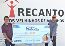 Grupo Gabetta faz doação para o Recanto dos Velhinhos