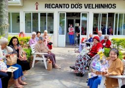 Recanto dos Velhinhos comemora o aniversário com Jantar Dançante