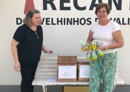 Proprietária da Cacau Show de Indaiatuba doa  50 ovos de Páscoa para o Recanto dos Velhinhos