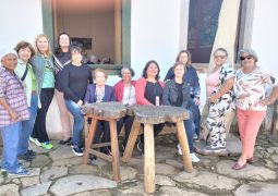 Grupo Rosa e Amor promove passeio turístico para Amparo e Pedreira
