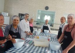 Oficina de Culinária é um sucesso no Recanto dos Velhinhos