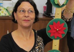 Artesanato das Amigas da APAE estará no Bazar Beneficente de Natal