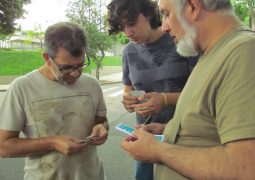 Encontro para troca de figurinhas do Projeto  Artistas de Valinhos cresce a cada realização