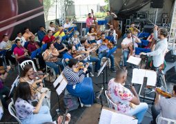 Após sucesso da turnê, Orquestra Filarmônica se apresenta com uma camerata no evento Divino Natal