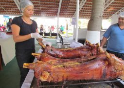 Convites do Porco Turbinado da APAE já estão à venda