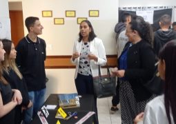 1ª Feira de Profissões do Círculo dos Patrulheiros desperta nos jovens as mais diversas carreiras e oportunidades