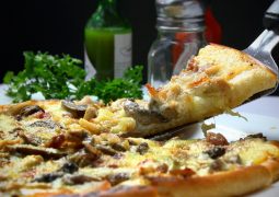 13ª pizza solidária da APAE será dia 9 de novembro