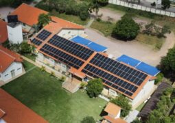 APAE Valinhos implanta sistema de energia solar e prevê economia de até 75%
