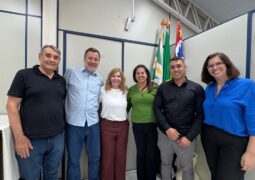 Secretária da Família e da Mulher visita APAE Valinhos e reforça compromisso com a instituição