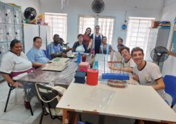 Projeto de Arteterapia leva expressão e desenvolvimento aos assistidos da APAE Valinhos