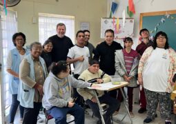 Ouvidor da FEAPAES visita a APAE Valinhos e vê de perto a qualidade dos atendimentos