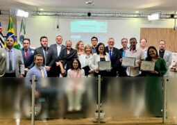 ACES recebe homenagem da Câmara de Valinhos por atuação com crianças e adolescentes