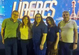 Representantes da APAE Valinhos participam do “Colégio de Líderes” realizado pela FEAPAES