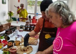 Feira de Encantos, Gastronomia & Cia neste sábado no Grupo Rosa e Amor