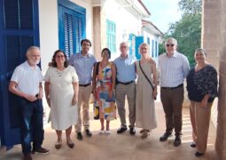 FEAV recebe visita internacional e apresenta projetos que fortalecem o desenvolvimento social em Valinhos