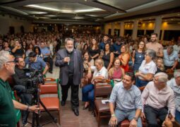 Uma noite inspiradora em ValinhosPalestra de Mário Sergio Cortella