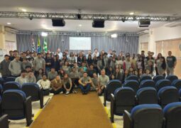 Jovens do Patrulheiro participam de palestra sobre os riscos do vape e do tabagismo