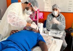 Junho Pérola leva atendimento odontológico para crianças e adolescentes da ACES
