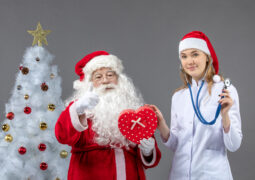 Atividades podem levar solidariedade e amor a pacientes internados no período de Natal