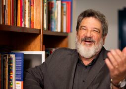 FEAV lança 2º lote de ingressos para a palestra de Mário Sérgio Cortella