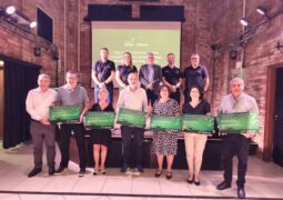 Sicredi entrega recursos do Fundo Social ao Círculo de Amigos do Patrulheiro